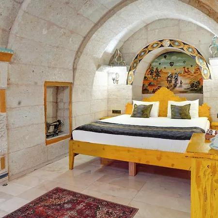 Tuerkan Cave * Nevsehir
