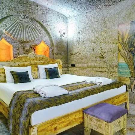 Tuerkan Cave * Nevsehir